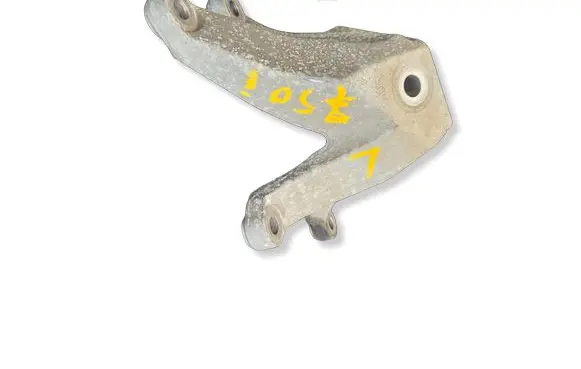 BMW 7 G11 G12 Engine mounting bracket 6861549 18574710