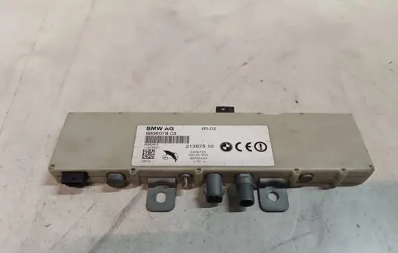 BMW 5 E39 Aerial antenna amplifier 213675