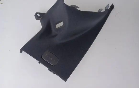 Mercedes-Benz E C207 W207 (C) pillar trim A2076902925