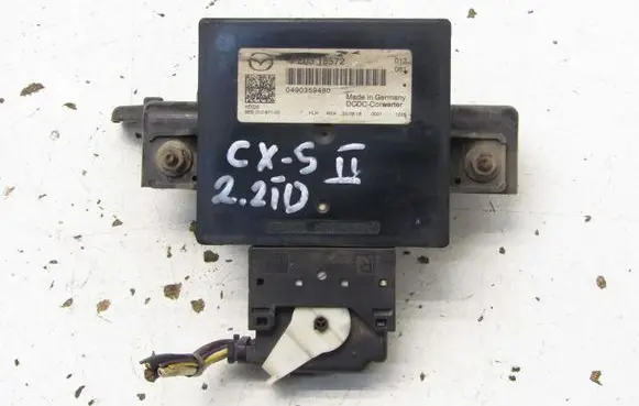 Mazda CX-5 II Voltage converter/converter module PE0318572