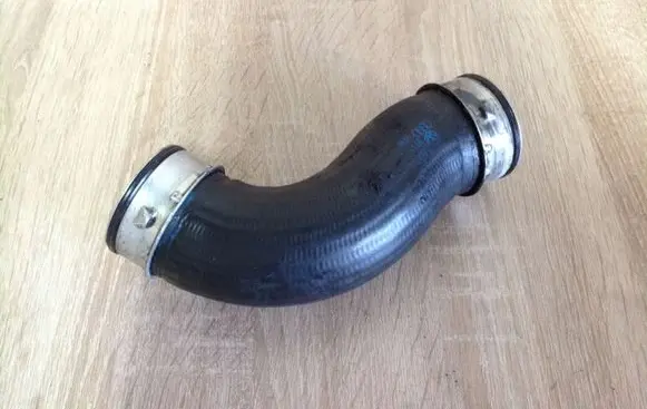Volkswagen Golf V Intercooler hose/pipe 1K0145838D