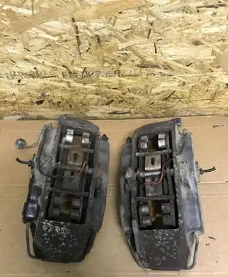 Porsche Cayenne (9PA) Front brake caliper