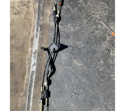 Renault Master III Gear shift cable linkage 349352849R