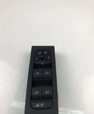 Volvo XC40 Electric window control switch 32279441