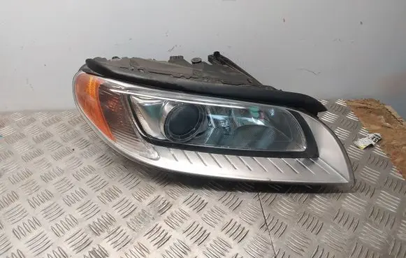 Volvo S80 Headlight/headlamp 31283916