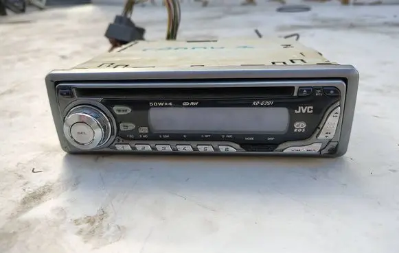 Volkswagen Caddy Radio/GPS head unit trim 