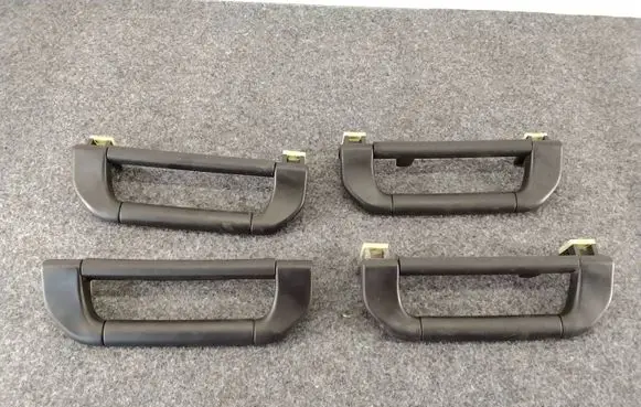 BMW X5 E53 A set of handles for the ceiling 8257226