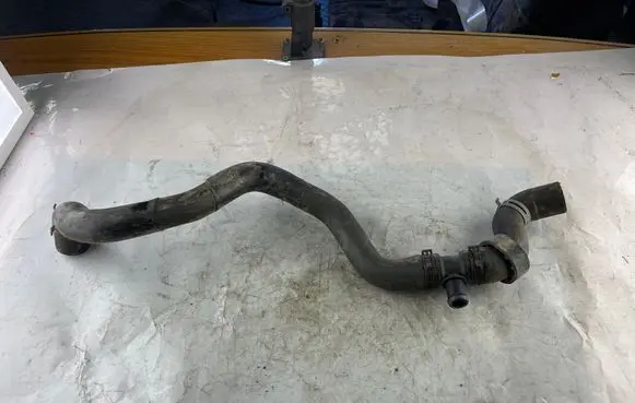 Seat Ibiza IV (6J,6P) Engine coolant pipe/hose 6R0122051