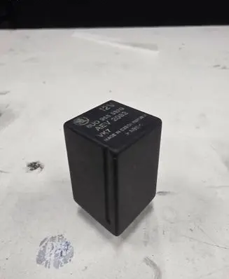 Skoda Felicia II Other relay 6U0955532G AEV2062