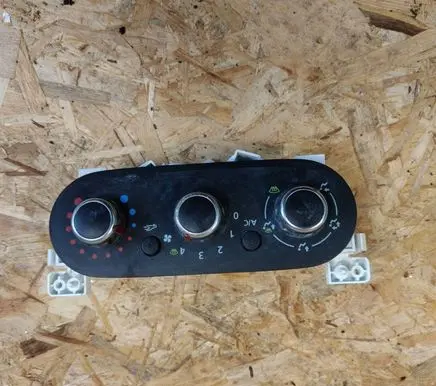 Renault Trafic III (X82) Climate control unit E1093049AC 3322019 30080060
