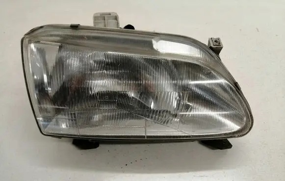 Renault Megane I Headlight/headlamp 085511121R