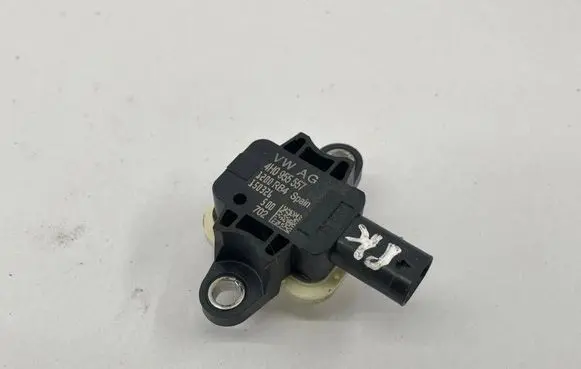 Audi A6 S6 C7 4G Airbag deployment crash/impact sensor 4H0955557 4H0955557A