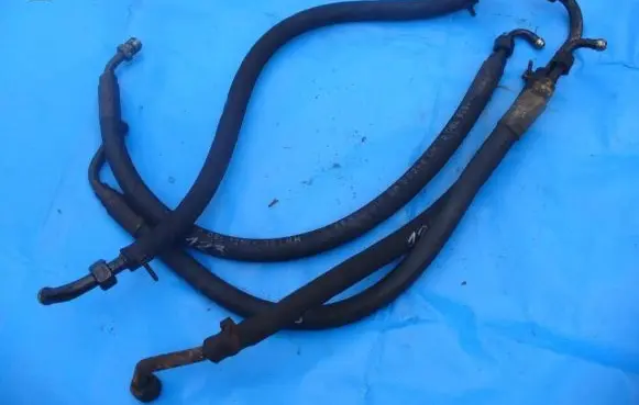 Mercedes-Benz W123 Power steering hose/pipe/line 1239970282