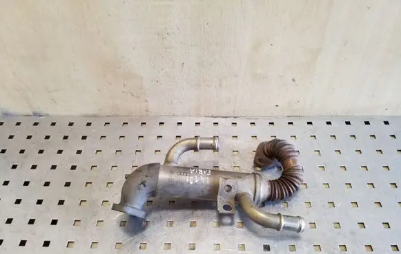 Skoda Fabia Mk2 (5J) EGR valve cooler 045131513P