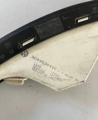 Volkswagen PASSAT B6 Front fender indicator light 3C0953041C