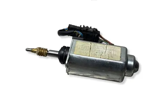 Volkswagen Phaeton Seat adjustment motor 83226725000 L142592 6423868