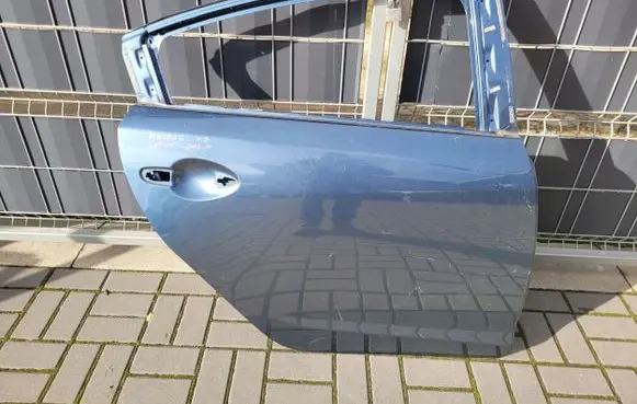 Mazda 6 Rear door