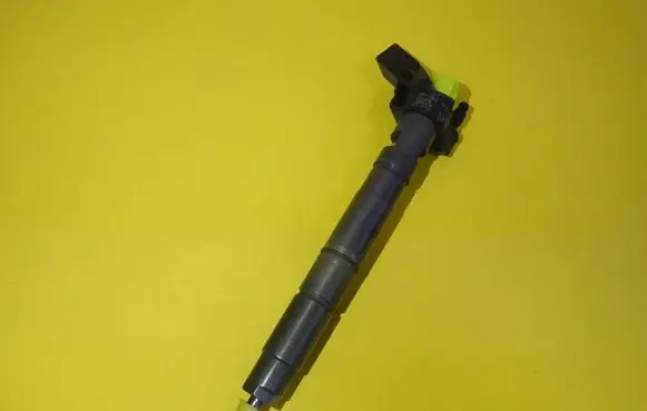 Audi A6 S6 C6 4F Fuel injector 0445115039 059130277AC