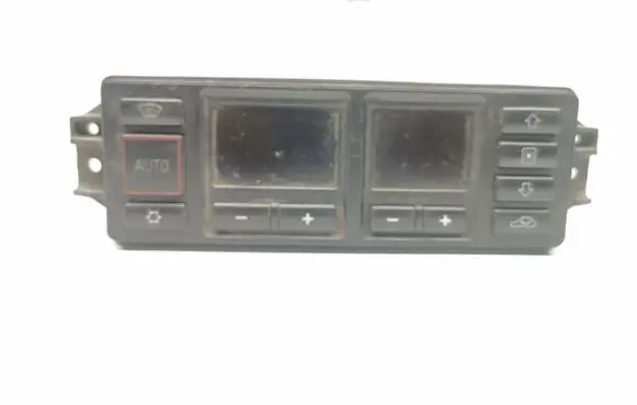 Audi A4 S4 B5 8D Climate control unit 8L0820043D 5HB007