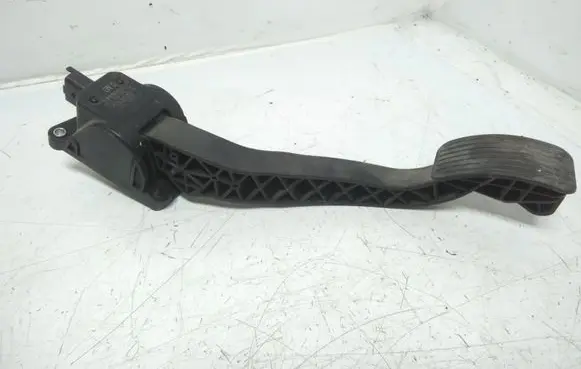 Citroen C4 Grand Picasso Accelerator throttle pedal 9654745380
