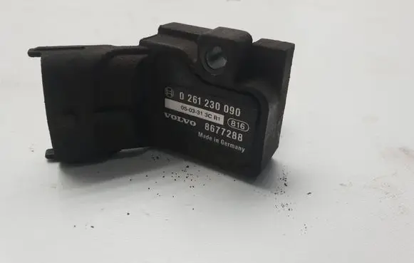 Volvo XC90 Air pressure sensor 8677288 0261230090