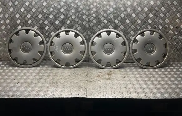 Audi A6 S6 C5 4B R16 wheel hub/cap/trim 4B0601147D