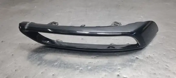 Toyota Auris E180 Front bumper lower grill 5215302031