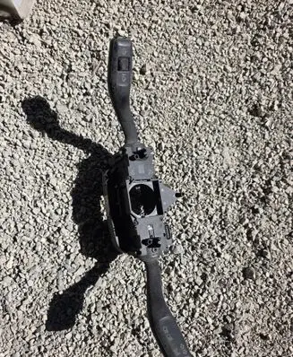 Audi A4 S4 B5 8D Wiper turn signal indicator stalk/switch 8E0953549F
