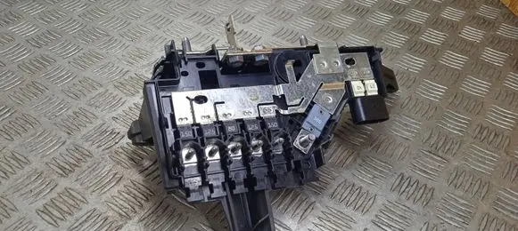 Mercedes-Benz GLC X253 C253 Fuse module