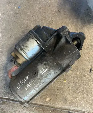 Renault Laguna II Starter motor 8200331251 D7R49 18C50491TWA