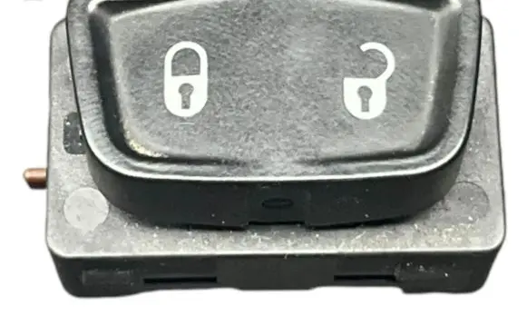 Fiat 500X Central locking switch button 30170846