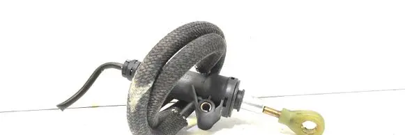 BMW 1 E81 E87 Clutch master cylinder 6758822