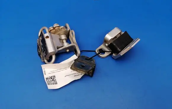 Rear door hinge set