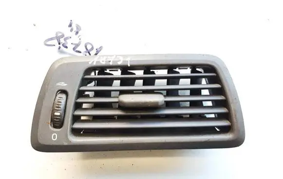 Volvo V70 Dash center air vent grill 3409375