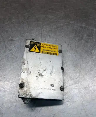 Mercedes-Benz E W211 Headlight ballast module Xenon 20250300120142 5DV00829000