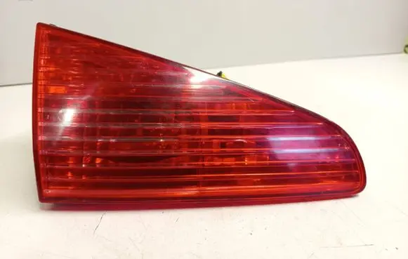 Peugeot 607 Tailgate rear/tail lights 2543G