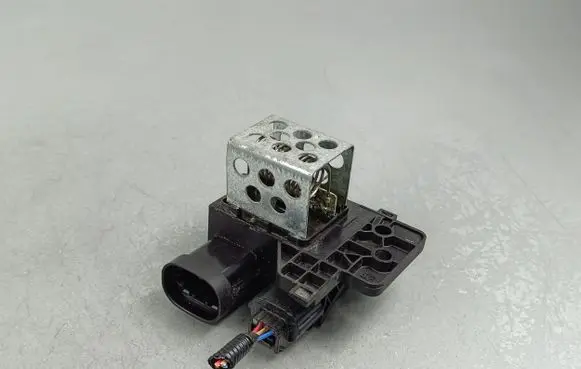 Renault Arkana Heater blower motor/fan resistor 25550372R