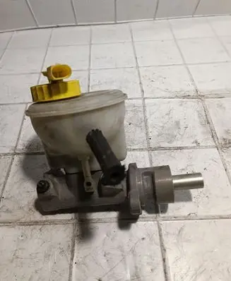 Seat Ibiza II (6k) Master brake cylinder 311948
