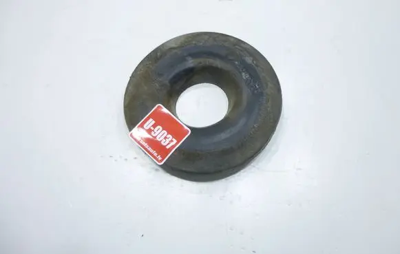 Volkswagen PASSAT B8 Rear coil spring rubber mount 5Q0512149A