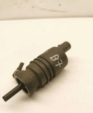 Audi A4 S4 B7 8E 8H Windscreen/windshield washer pump 1T0955651 3028149