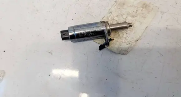 Volkswagen Cross Polo Camshaft vanos timing valve 06E103697K