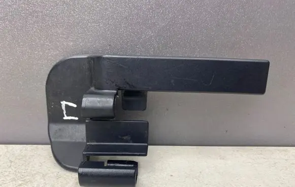 BMW 5 E60 E61 Front passenger seat rail trim 60829010