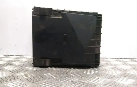 Volkswagen Golf VI Fuse module 1K0937125D