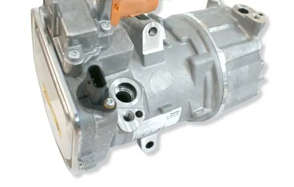 Mercedes-Benz C AMG W204 Air conditioning (A/C) compressor (pump) A0008306502 A0008306804 E17640085