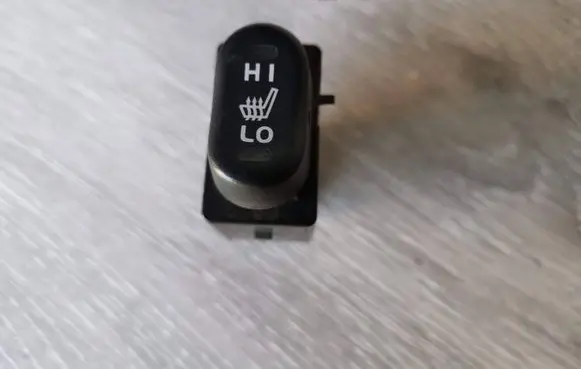Mitsubishi Colt Seat heating switch 7L18