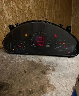 Mercedes-Benz E W211 Speedometer (instrument cluster) A2115405511 110080250003