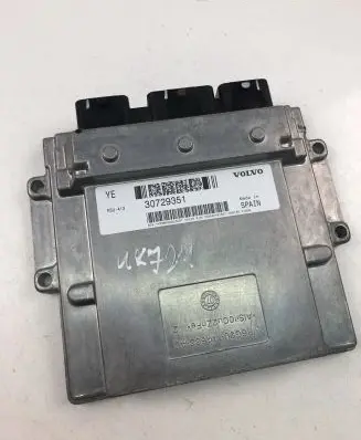 Volvo V50 Engine control unit/module ECU 30729351