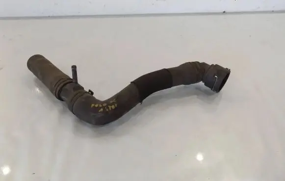 Volkswagen Polo Engine coolant pipe/hose