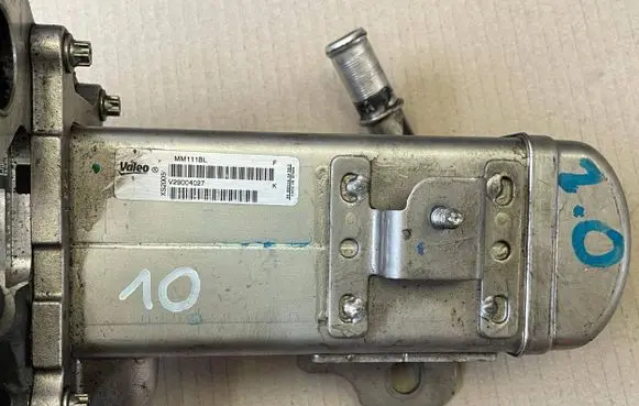 Ford Kuga I EGR valve cooler V29004027 MM111BL