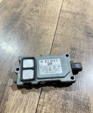 Mercedes-Benz E W211 Air quality sensor 2118300472 28RTE127 1147212080
